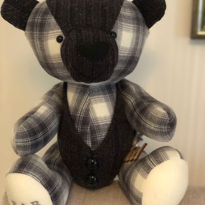 Customer image of Cardigan / Jumper Memory Bear