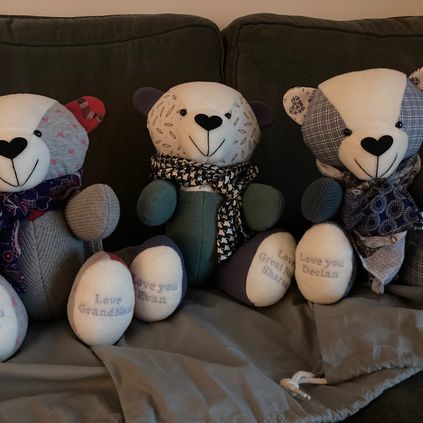 Customer image of Cardigan / Jumper Memory Bear