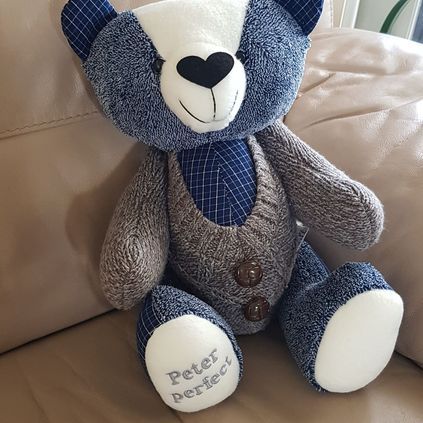 Customer image of Cardigan / Jumper Memory Bear