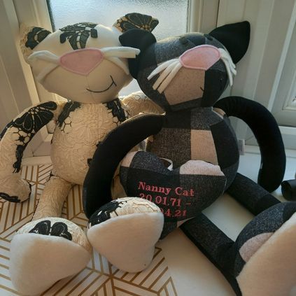 Customer image of Cat