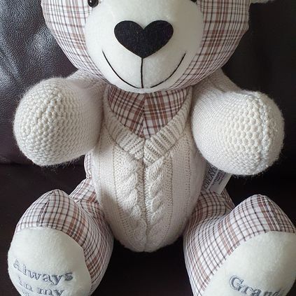 Customer image of Cardigan / Jumper Memory Bear