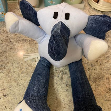 Customer image of Elephant