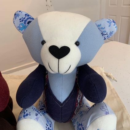 Customer image of Cardigan / Jumper Memory Bear