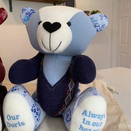 Customer image of Cardigan / Jumper Memory Bear