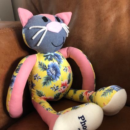Customer image of Cat