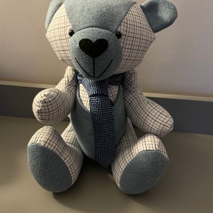 Customer image of Cardigan / Jumper Memory Bear