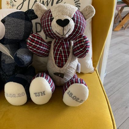 Customer image of Cardigan / Jumper Memory Bear