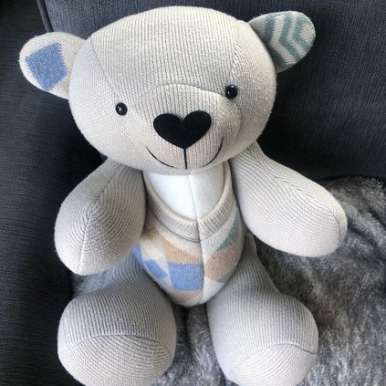 Customer image of Cardigan / Jumper Memory Bear