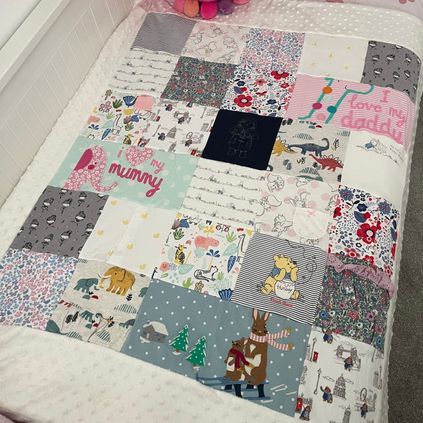 Customer image of Memory Blanket / Quilt with Popcorn Bobble Edging