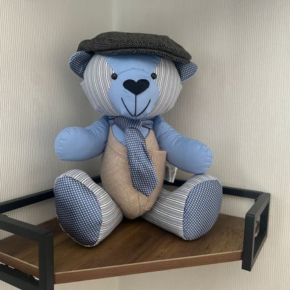 Customer image of Cardigan / Jumper Memory Bear