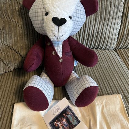 Customer image of Cardigan / Jumper Memory Bear