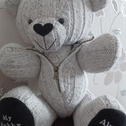 Customer image of Cardigan / Jumper Memory Bear
