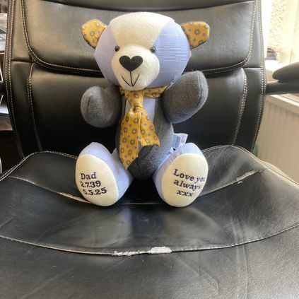 Customer image of Cardigan / Jumper Memory Bear