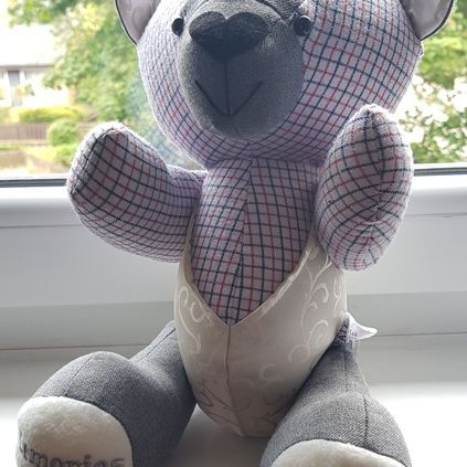 Customer image of Cardigan / Jumper Memory Bear